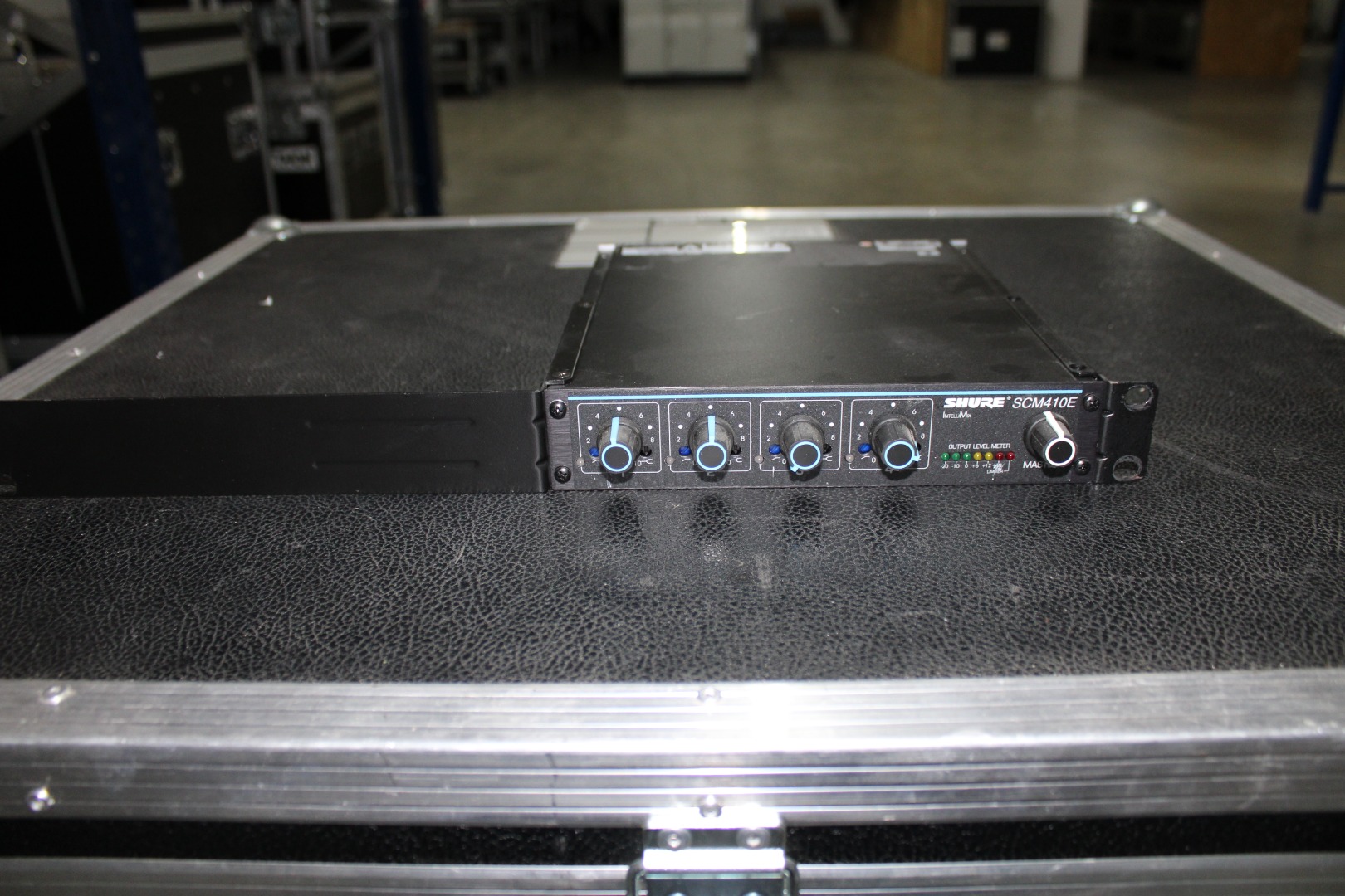 Shure SCM410E Automatikmischer 210 EUR Gebrauchte